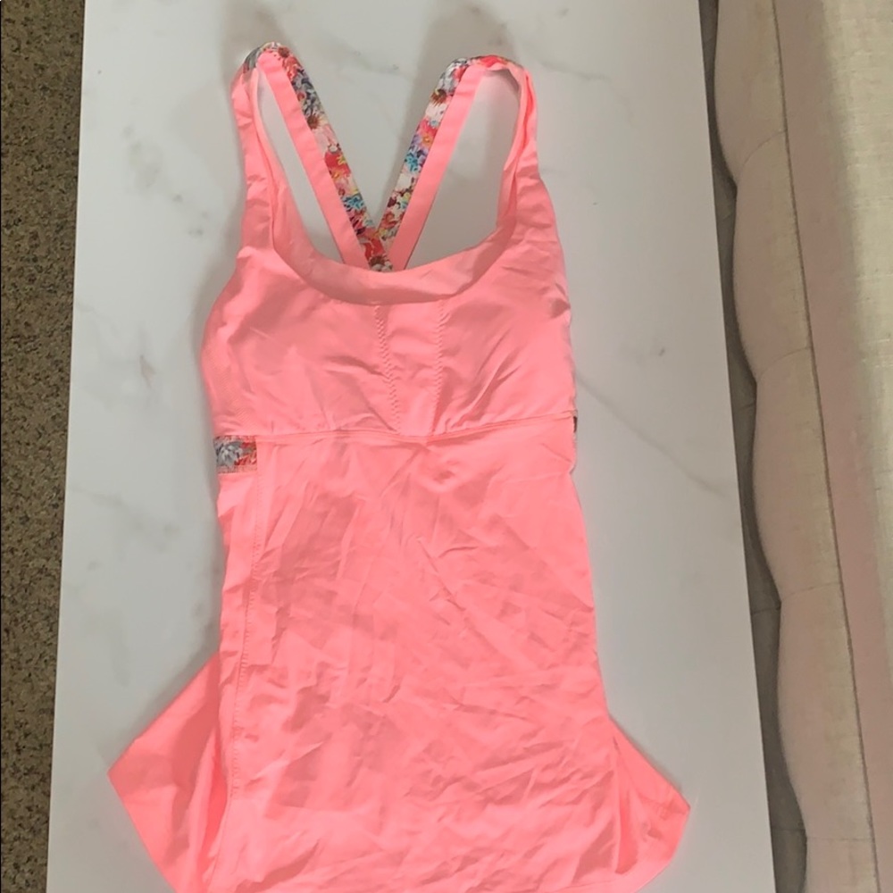 Lulu Lemon tank